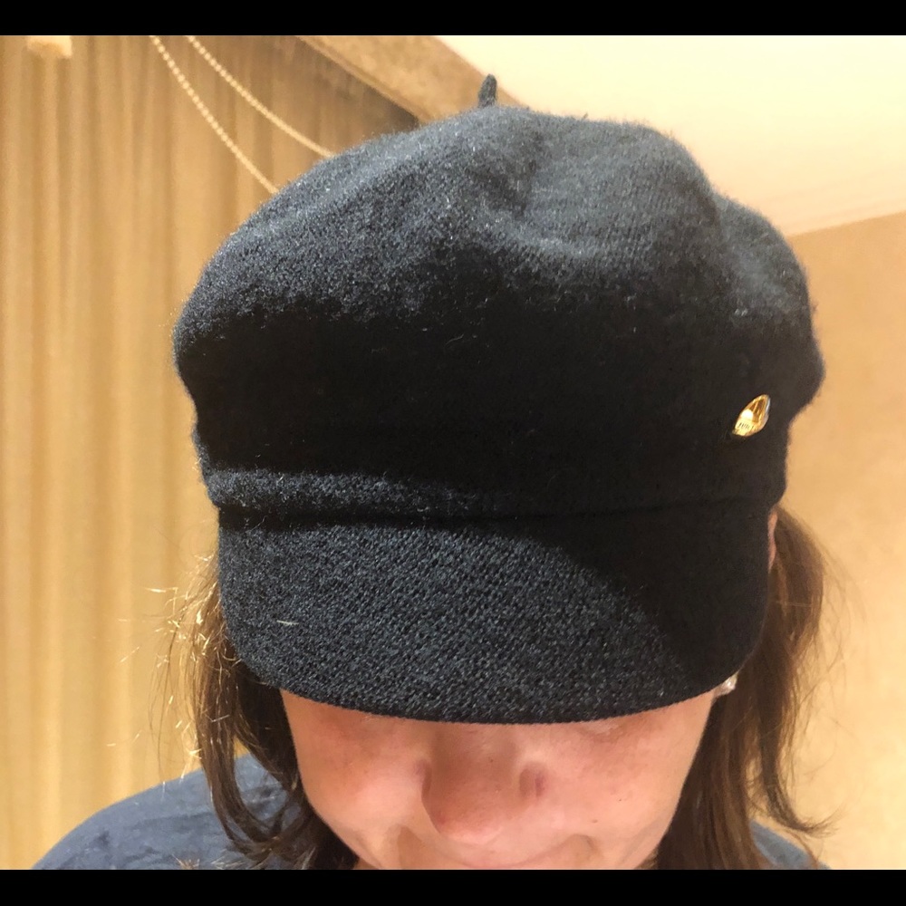 Hat - Picture 3 of 4